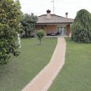 Villa indipendente plurilocale in vendita a cormons