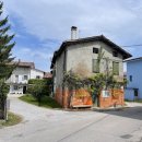 Rustico / casale plurilocale in vendita a Capriva del Friuli